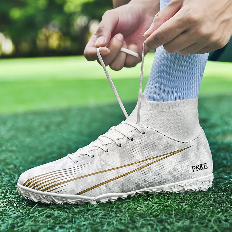 PNKE Anti-Slip And Wear-Resistant Coverage Soccer Shoes Unisex White-4