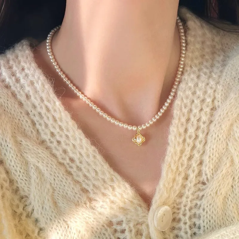 WAW Necklaces Women's-2