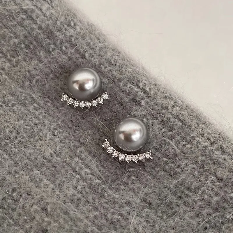 WAW Gold Plated Copper Faux Pearl Clip On Earrings Women's-9