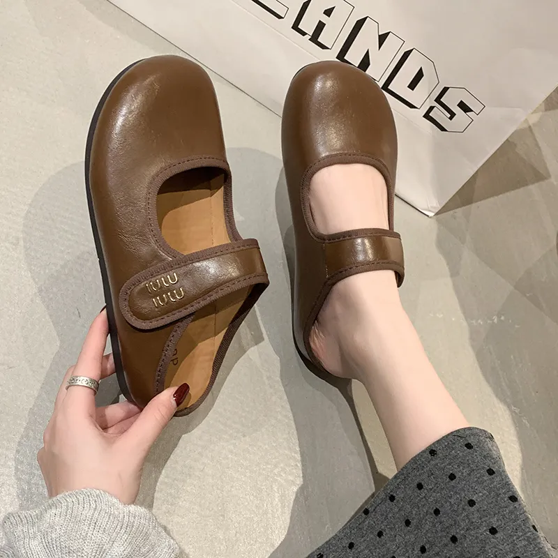Nrillo Closed Toe Slippers Women's-7