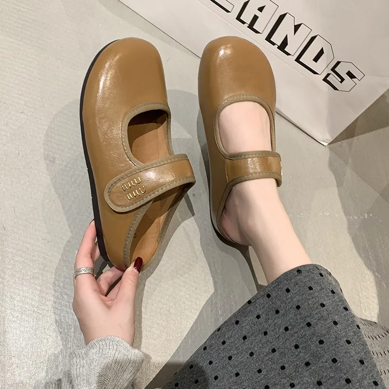 Nrillo Closed Toe Slippers Women's-12
