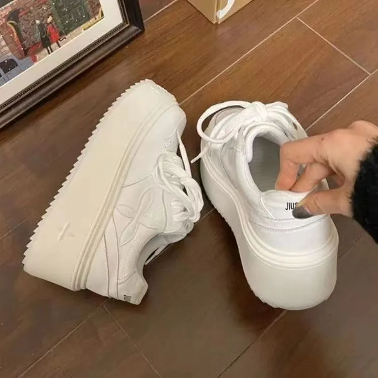 Nrillo Coverage Warm Slip Resistant Cushioning Wear Resistant Height Increasing Low Top Skateboard Shoes Women's White-1