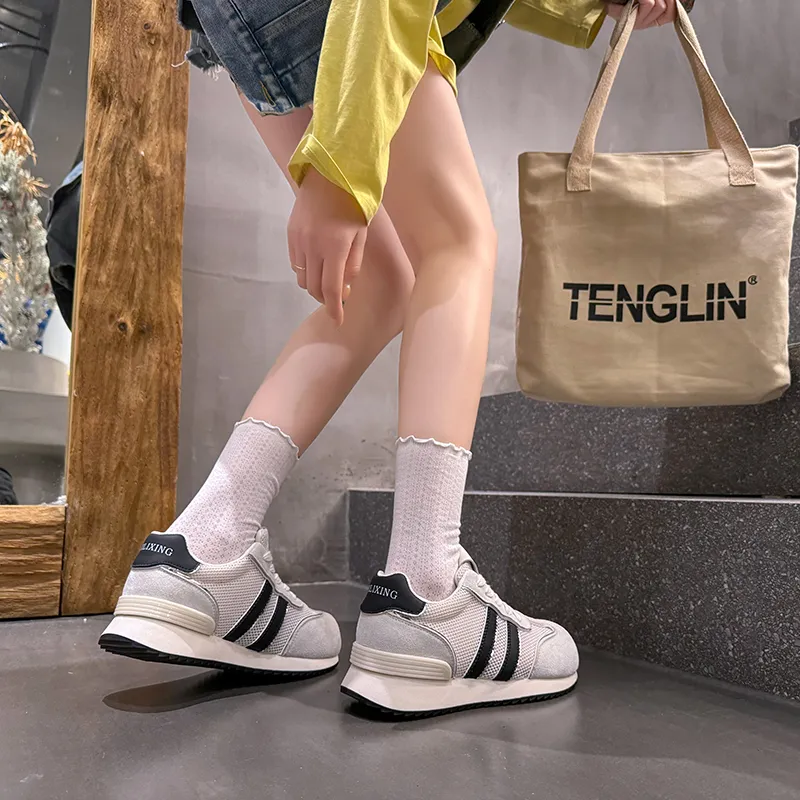 Nrillo Low Top Casual Shoes Women's-2
