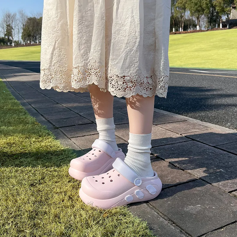 JINGEYU Minimalist Style Fashion Two Tone Platform Height Increasing Clogs Closed Toe Home Slippers-4