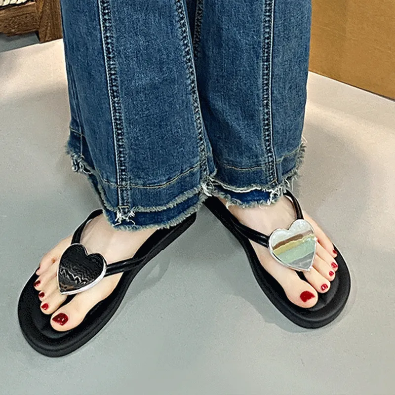 JINGEYU Women's Summer Flip Flops With Heart Shaped Design-2