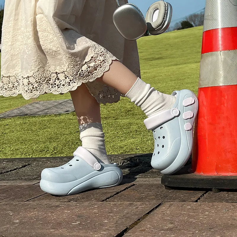 JINGEYU Minimalist Style Fashion Two Tone Platform Height Increasing Clogs Closed Toe Home Slippers-6