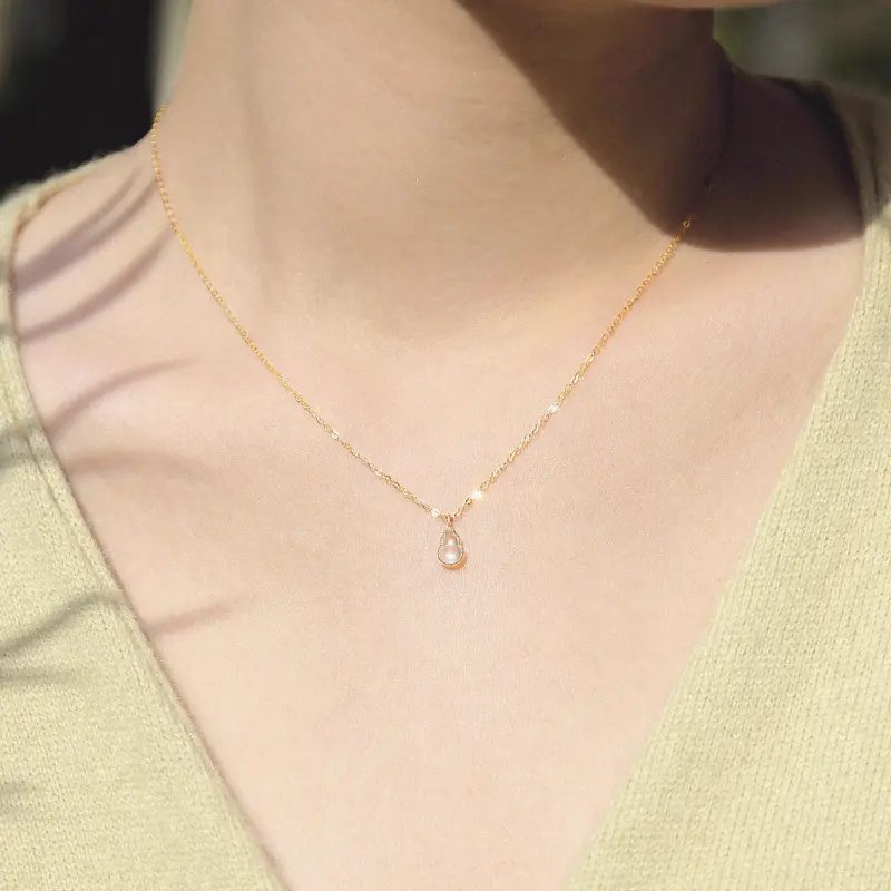 Click Ice Glutinous Jadeite Necklaces Unisex-1