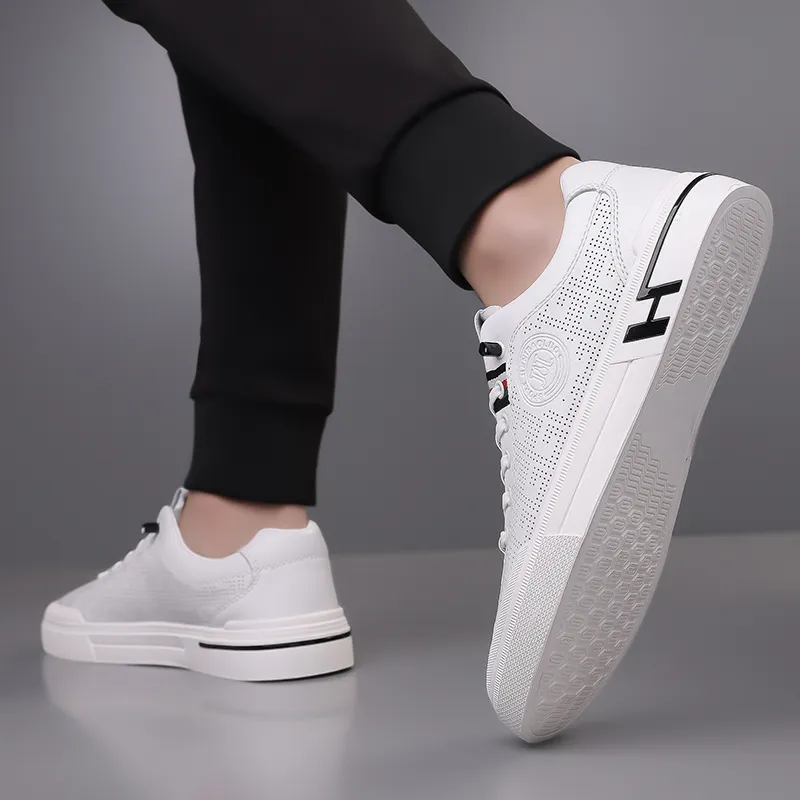 HENIBAOLUO Breathable Low Top Skateboard Shoes Men's-2