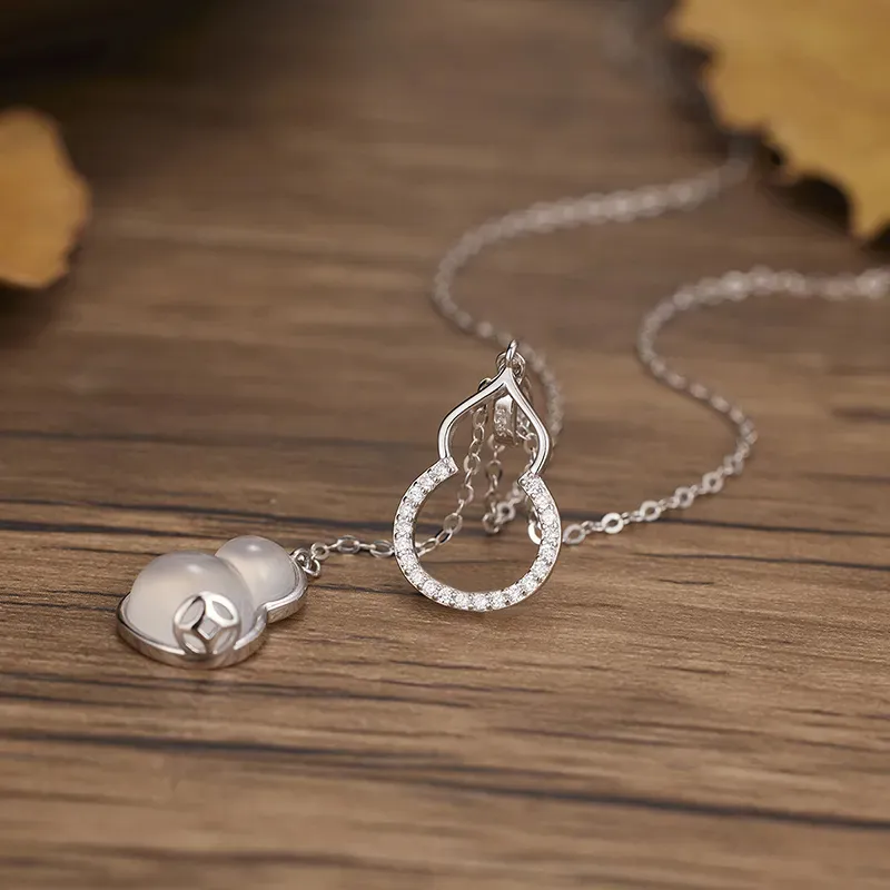 Shang Qianyi Chalcedony Jade Necklaces Women's-1