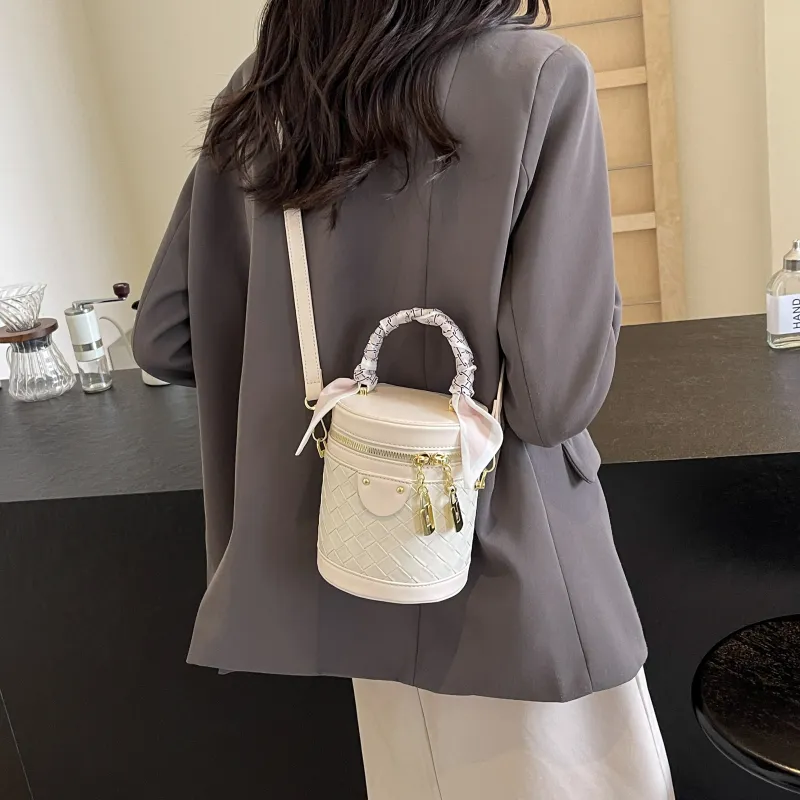 REDOO PU One Shoulder Handbags Regular Women's White/Black/Blue/Pink-1
