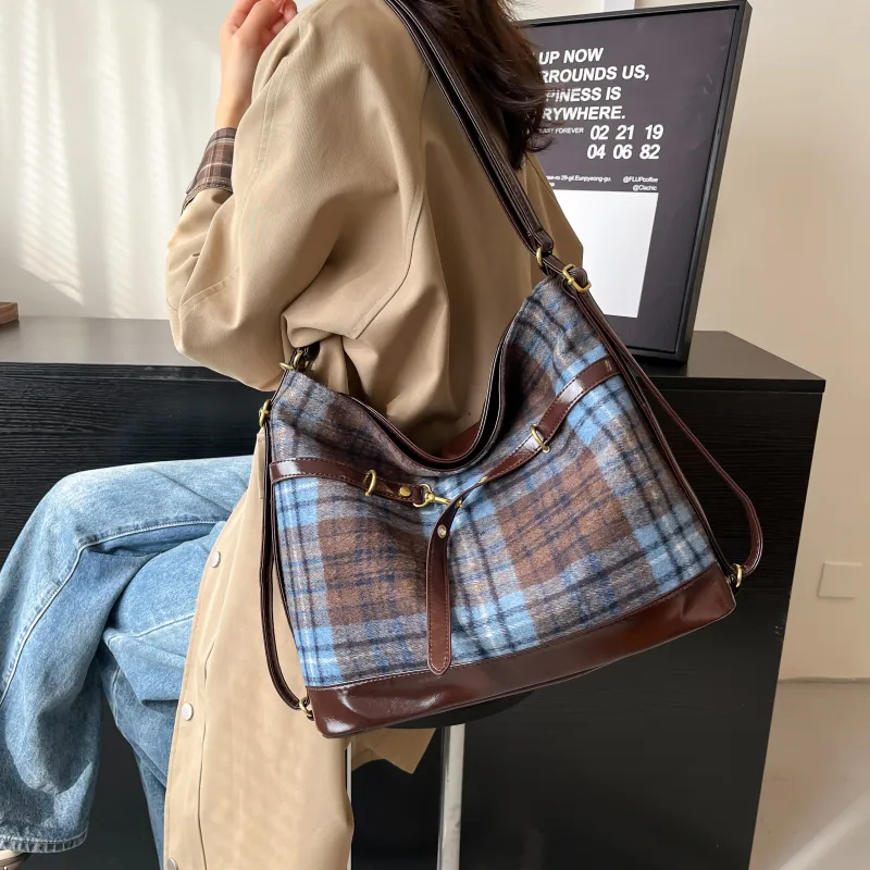 REDOO Woolen Handbag, Shoulder Bag, Crossbody Bag, Backpack Regular Women's Multicolor-2