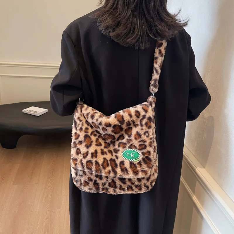 REDOO Plush Shoulder Bag Women's Black Ecru/Leopard Print Brown-12