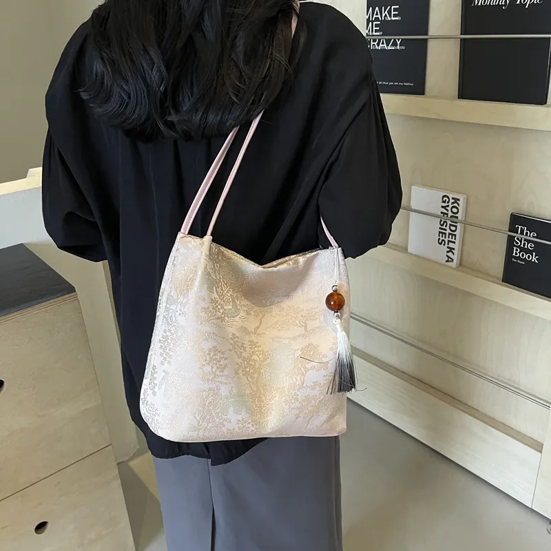 REDOO Nylon Shoulder Bag Women's Multicolor-11