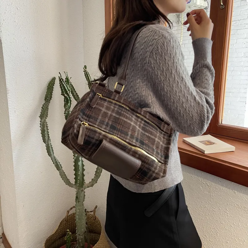 REDOO Woolen Crossbody Bag, Handbag Regular Women's Black/Coffee/Brown-13