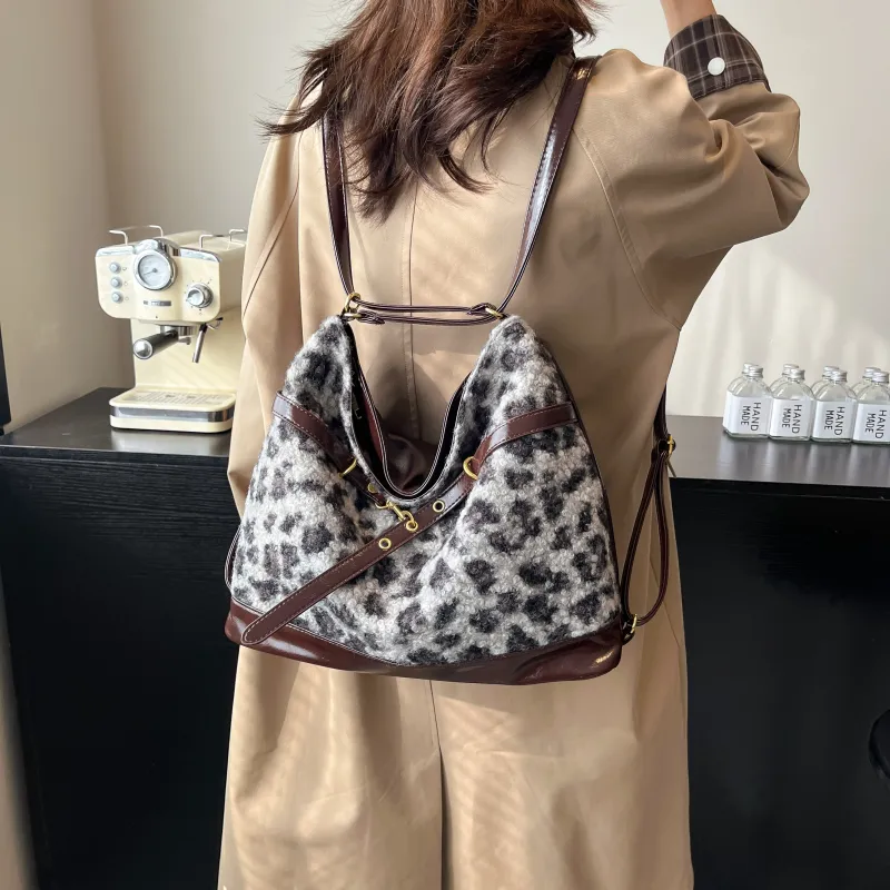 REDOO Woolen Handbag, Shoulder Bag, Crossbody Bag, Backpack Regular Women's Multicolor-28