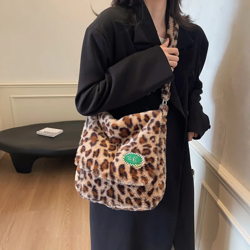 REDOO Plush Shoulder Bag Women's Black Ecru/Leopard Print Brown-14