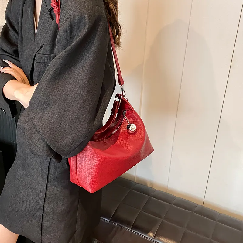 REDOO Pu Shoulder Bag Women's Black/Red Khaki/Brown White-10