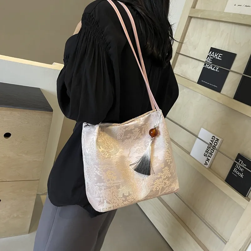 REDOO Nylon Shoulder Bag Women's Multicolor-12