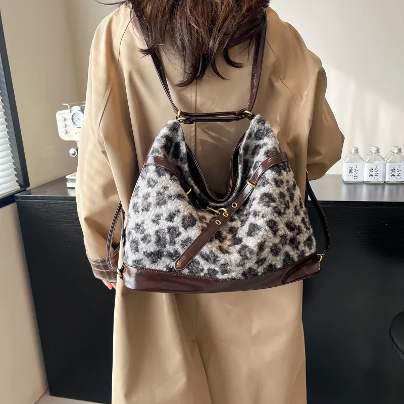 REDOO Woolen Handbag, Shoulder Bag, Crossbody Bag, Backpack Regular Women's Multicolor-27