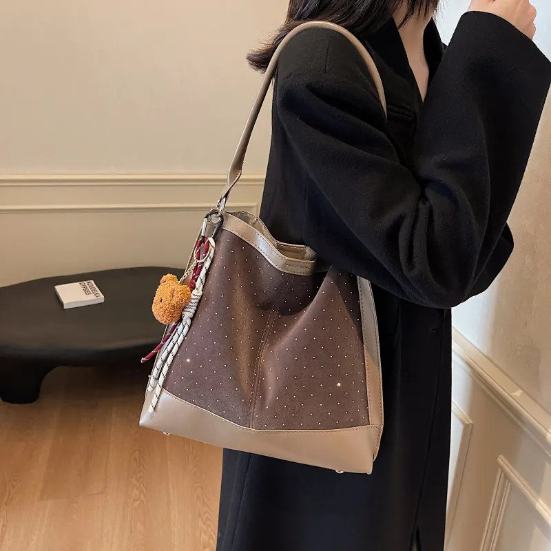 REDOO Suede Shoulder Bag Women's Multicolor-19