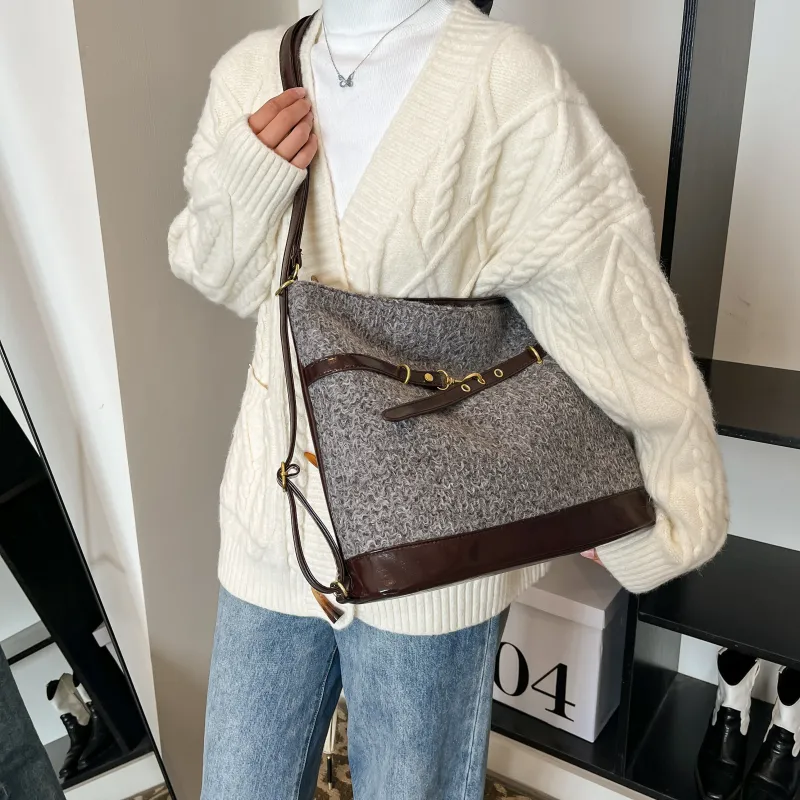 REDOO Woolen Handbag, Shoulder Bag, Crossbody Bag, Backpack Regular Women's Multicolor-16