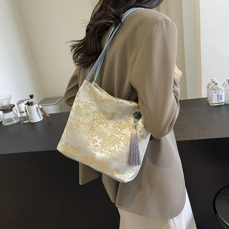 REDOO Nylon Shoulder Bag Women's Multicolor-9
