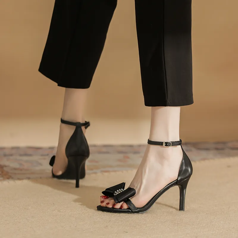 Than Than Me One Strap Sandals Women's Black-3