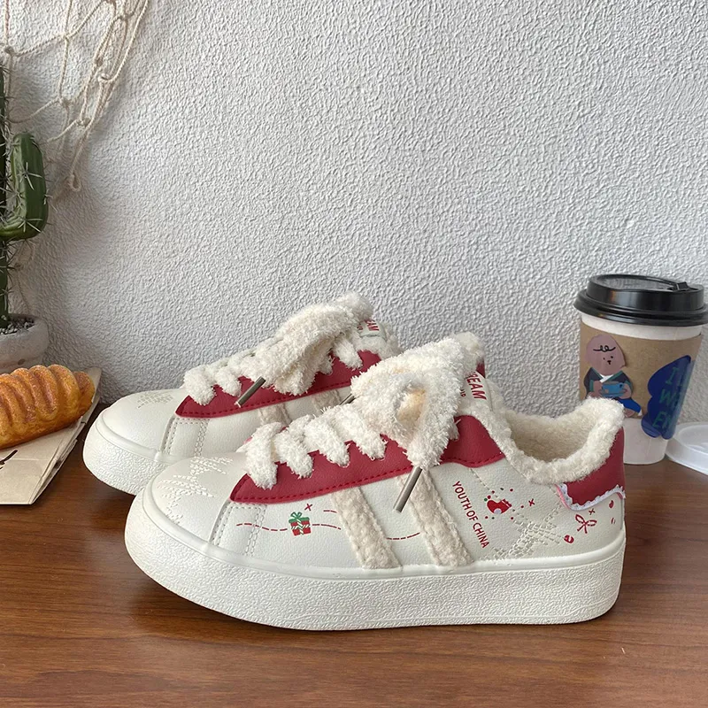 Than Than Me Warm Slip-Resistant Low-Top Skateboard Shoes Women's-1