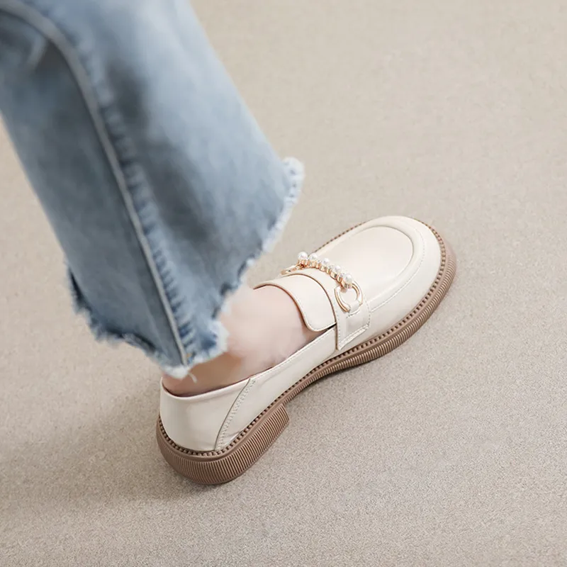 Than than me Loafers Women's Apricot/Black-6