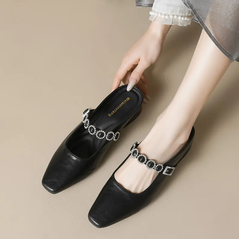 Than Than Me Rubber Sole Slip Resistant Closed Toe Slippers Women's Black-1