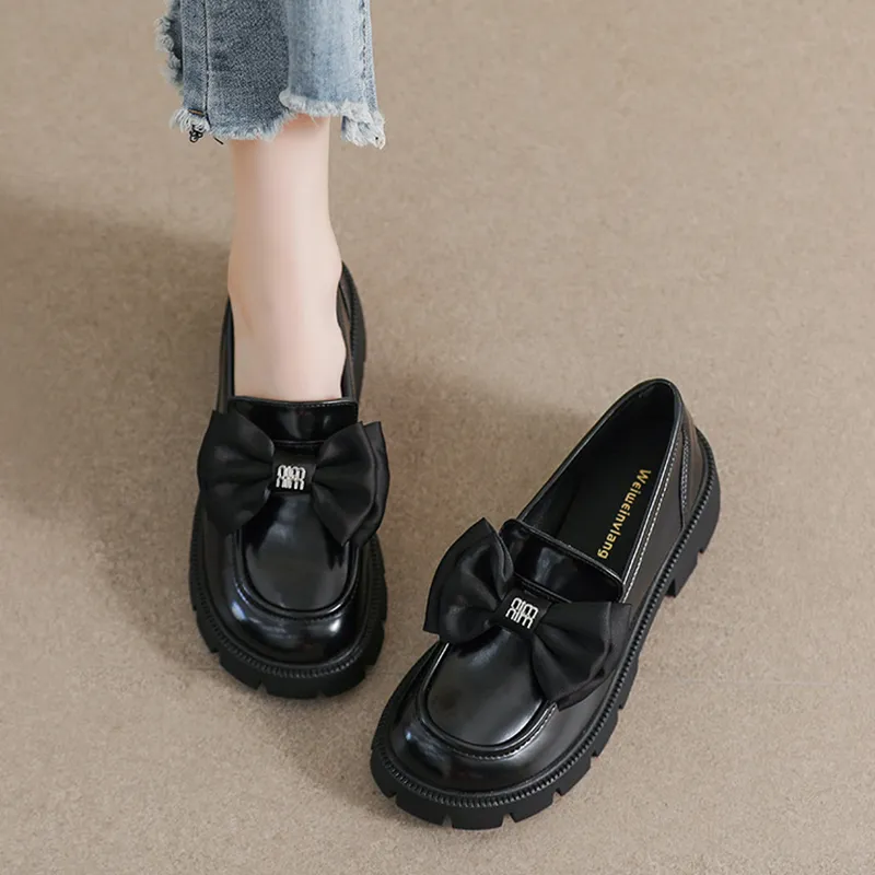 Than Than Me Loafers Women's Black-5