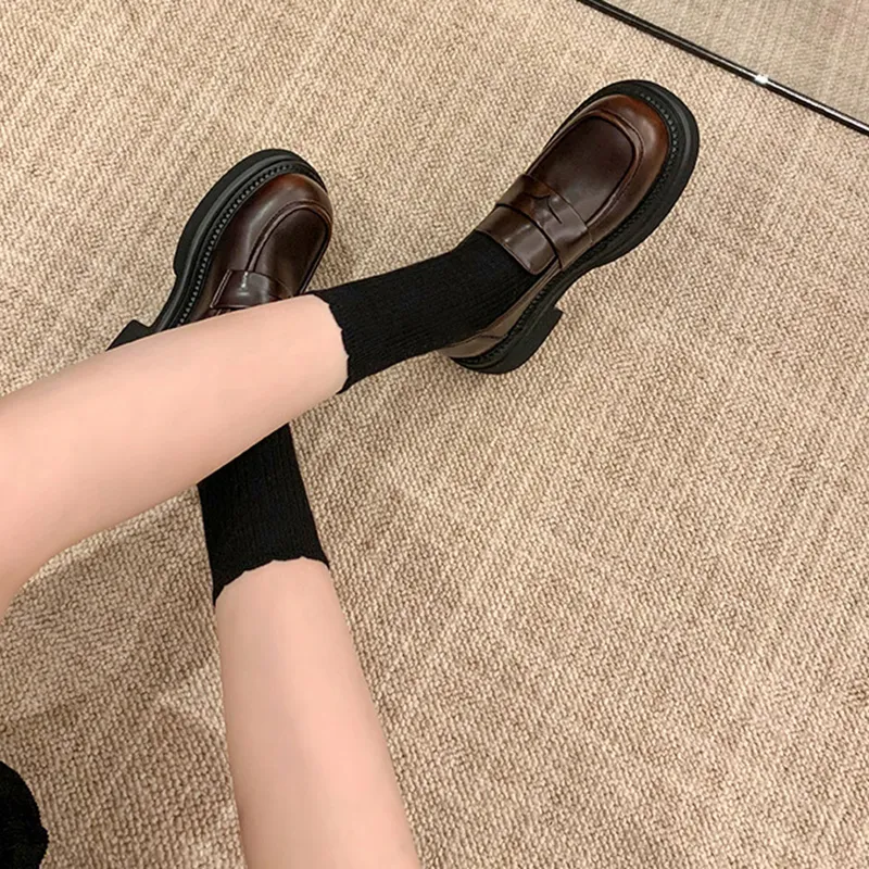 Than than me Loafers Women's Black/Coffee Brown-2