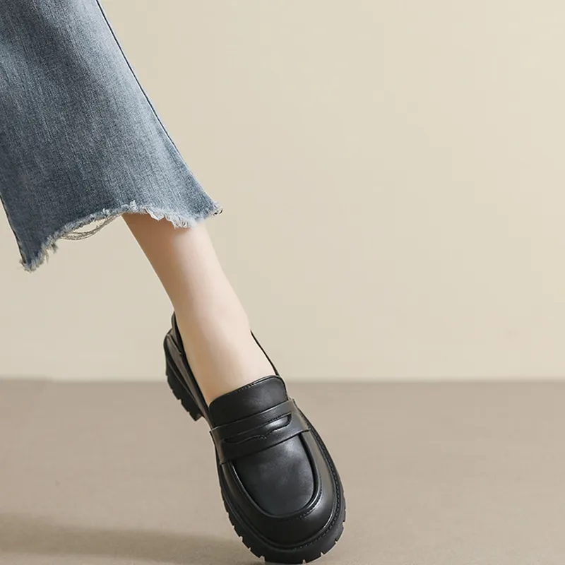 Than Than Me Loafers Women's Black-7