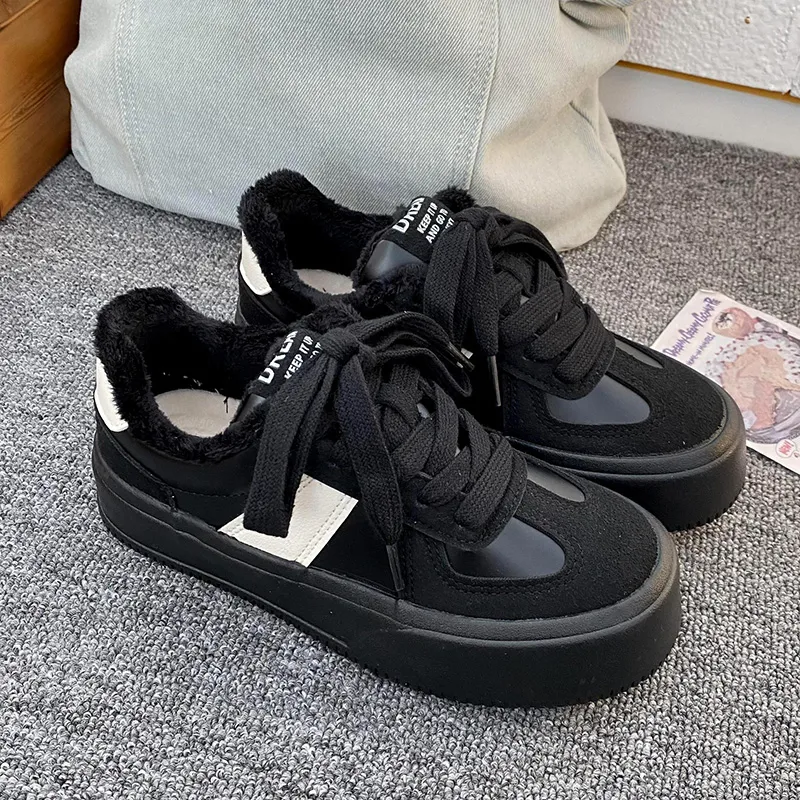 Than Than Me Warm Slip-Resistant Low-Top Skateboard Shoes Women's-2
