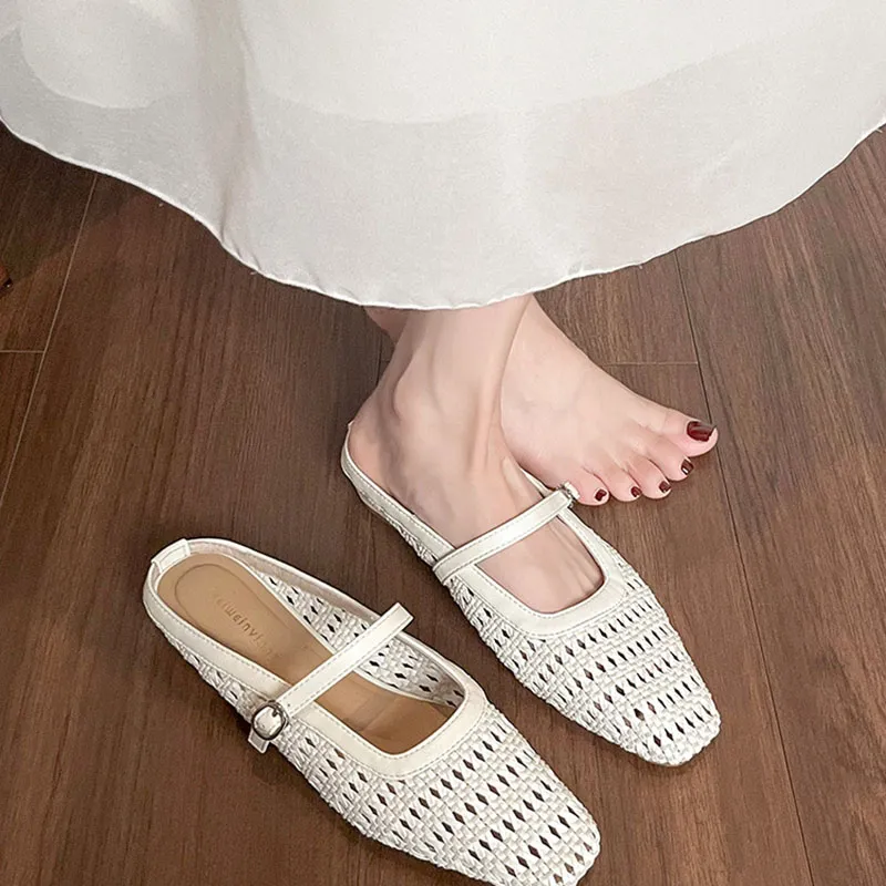 Than Than Me Closed Toe Slippers Women's-1