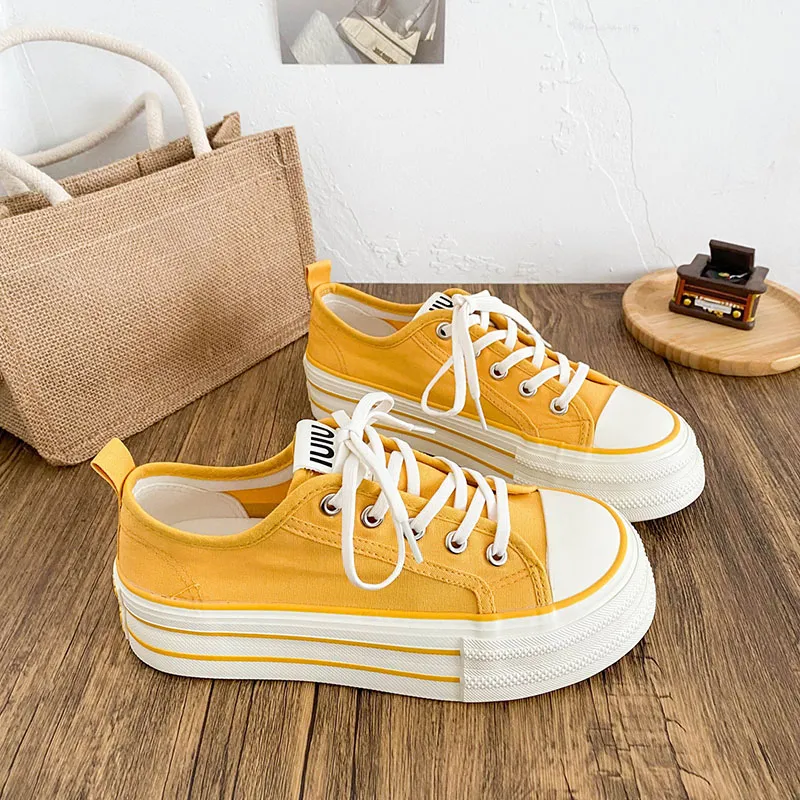 Than Than Me Slip Resistant Low Top Skateboard Shoes Women's Yellow-1