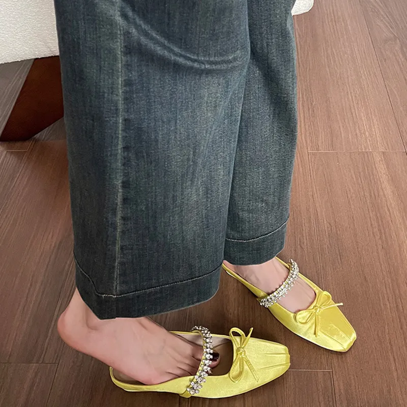 Than Than Me Rubber Sole Slip Resistant Closed Toe Slippers Women's-1