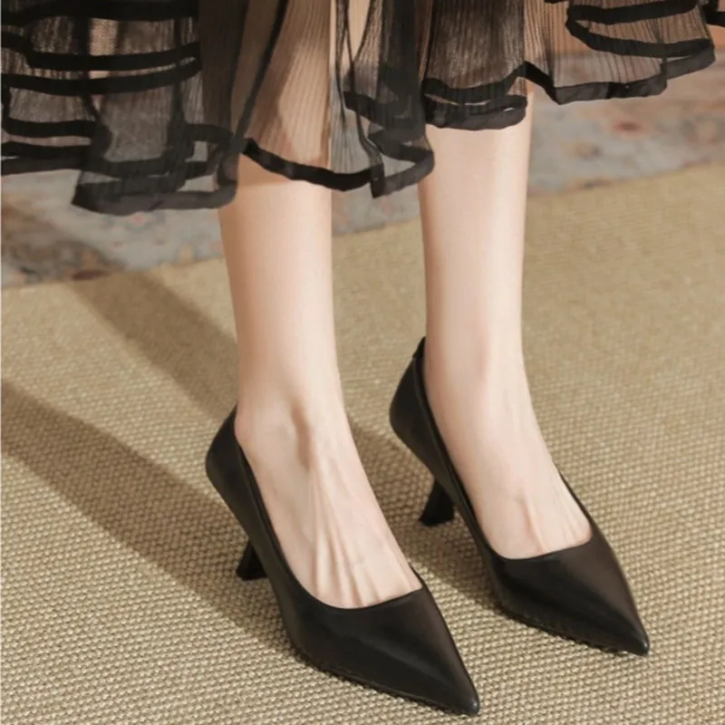Than Than Me Slim Heel High Heels Women's-10