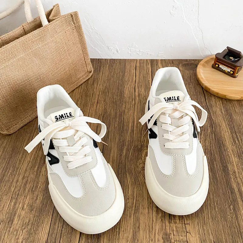 Than Than Me Slip Resistant Low Top Skateboard Shoes Women's White Black-2