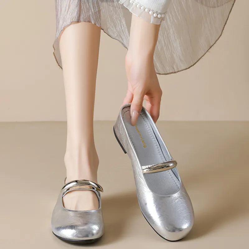 Than Than Me Slip Resistant Closed Toe Slippers Women's-1