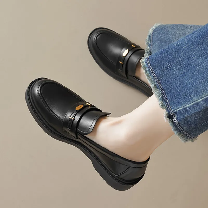 Than Than Me Loafers Women's Black-4
