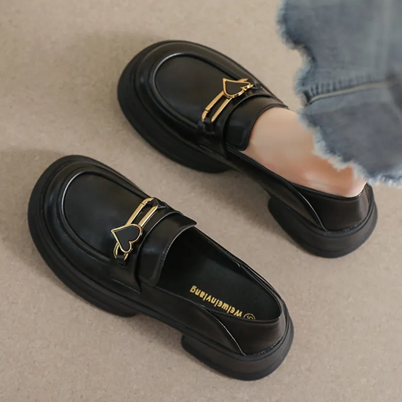 Than than me Loafers Women's Apricot/Black-4
