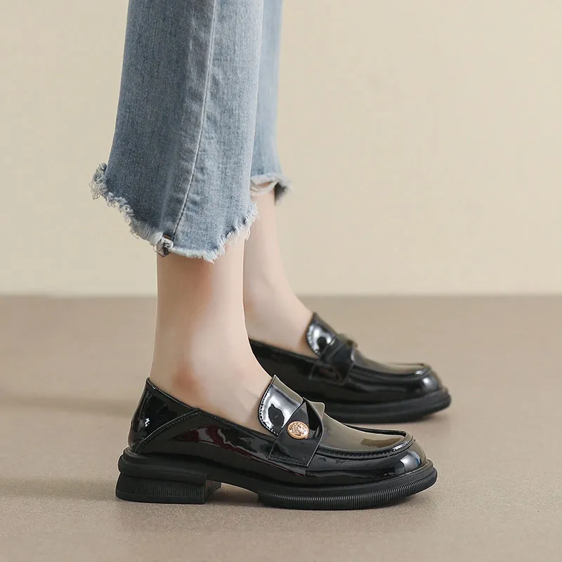 Than Than Me Loafers Women's Black-1