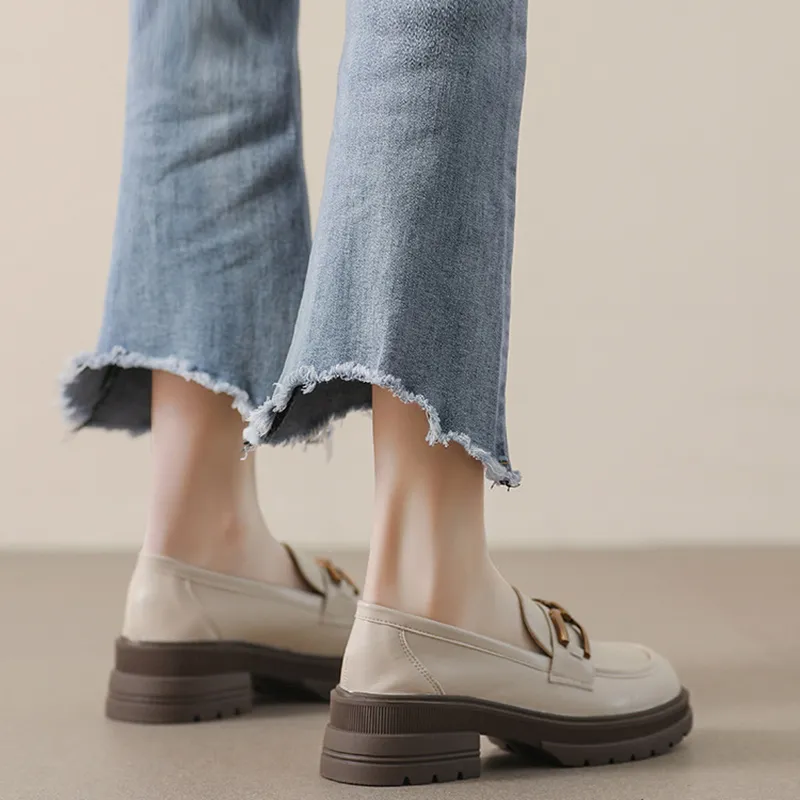 Than than me Loafers Women's Apricot/Black-8