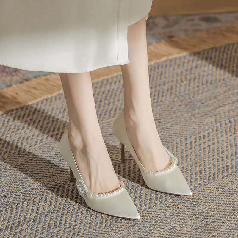 Than Than Me Slim Heel High Heels Women's Ecru-1
