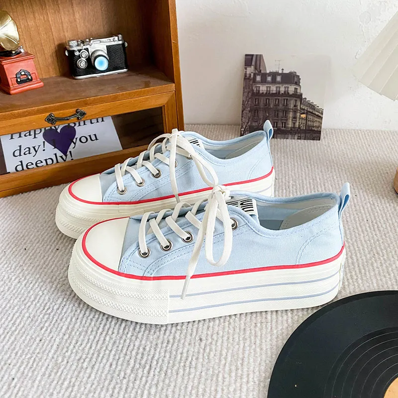 Than Than Me Slip Resistant Low Top Skateboard Shoes Women's Blue-1