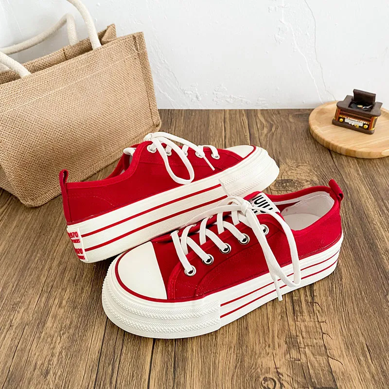 Than Than Me Slip Resistant Low Top Skateboard Shoes Women's Red-3