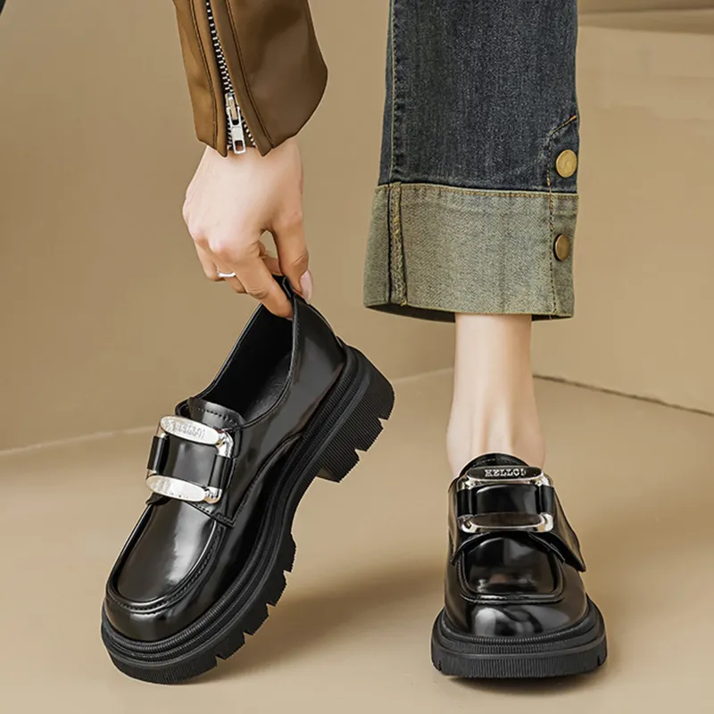 Than Than Me Loafers Women's Black-2