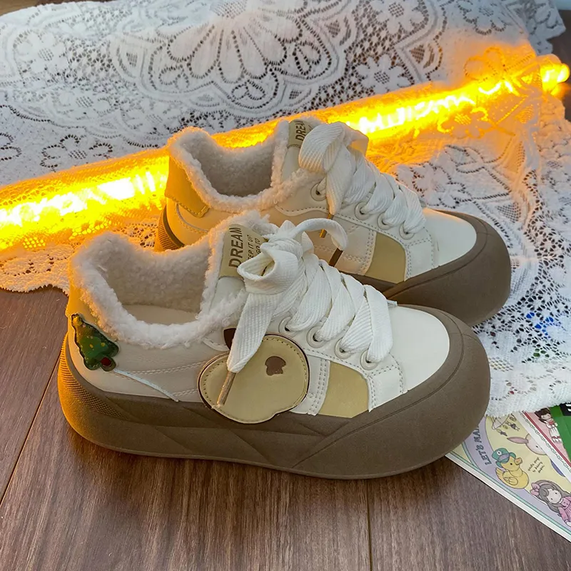 Than Than Me Slip Resistant Low Top Skateboard Shoes Women's-6