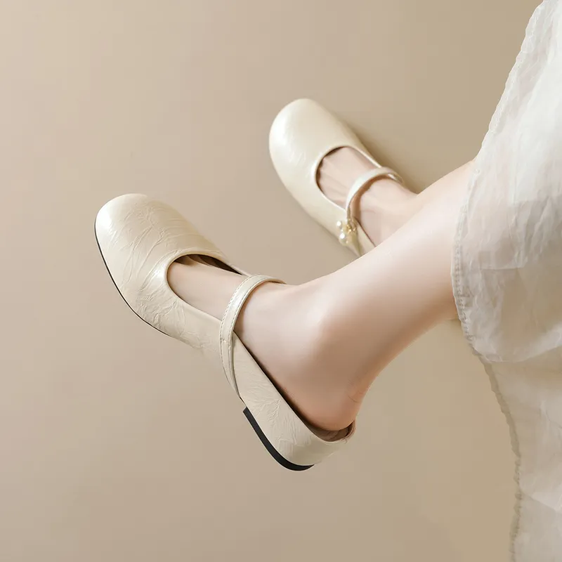 Than Than Me Rubber Sole Slip Resistant Closed Toe Slippers Women's-6